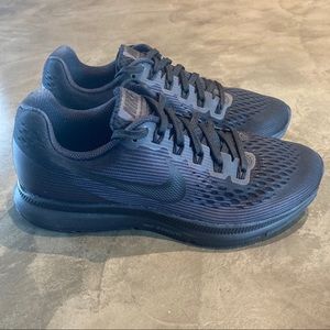 Nike Air Zoom Pegasus 34 Women’s 7.5 All Black 2018/2019 Gently Warn Great Shoes